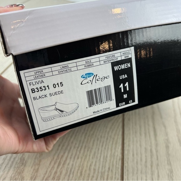 Aqua College Flivia Women's Suede Waterproof Slip-On Sneakers 11M Black $99 - Picture 8 of 8